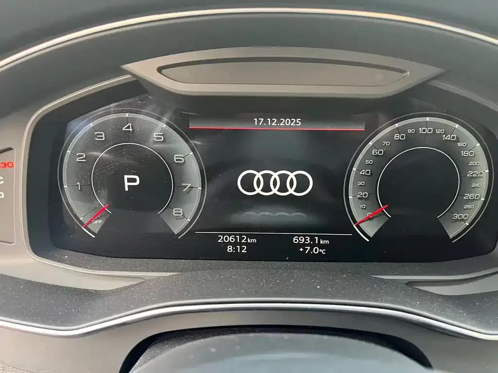 Audi A6L — фото 5