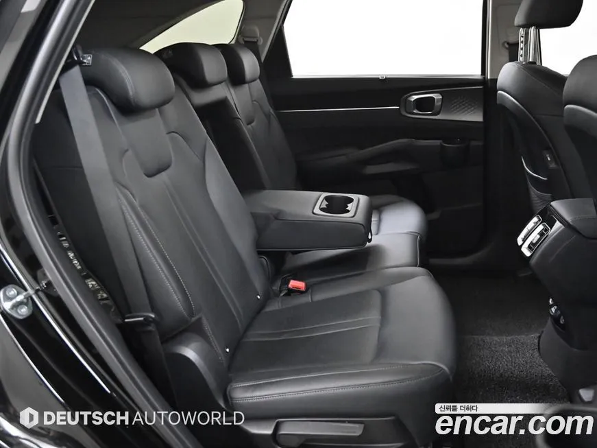 Kia Sorento — фото 7