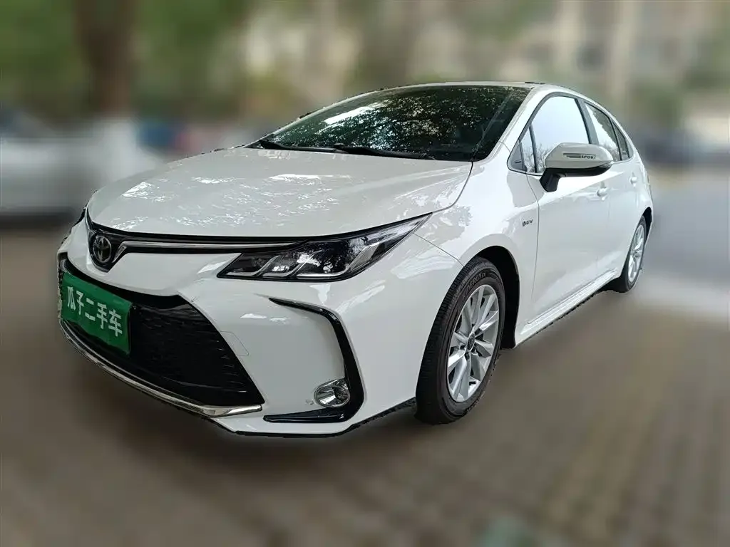 Toyota Corolla — фото 1