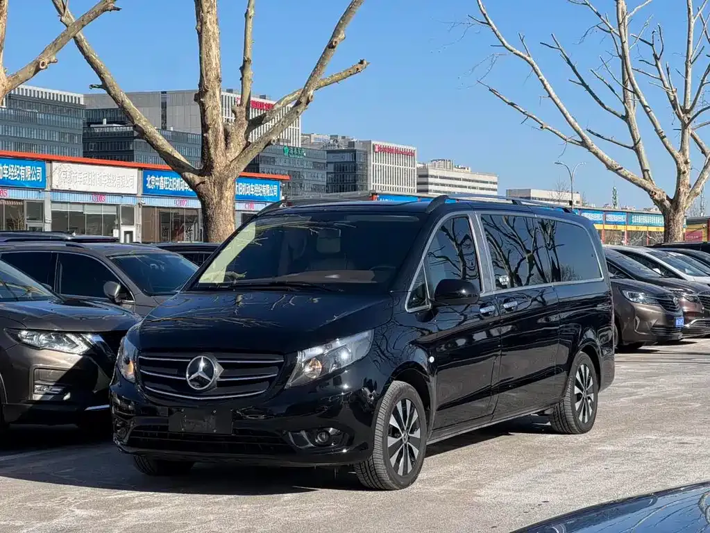 Mercedes-Benz Vito — фото 1