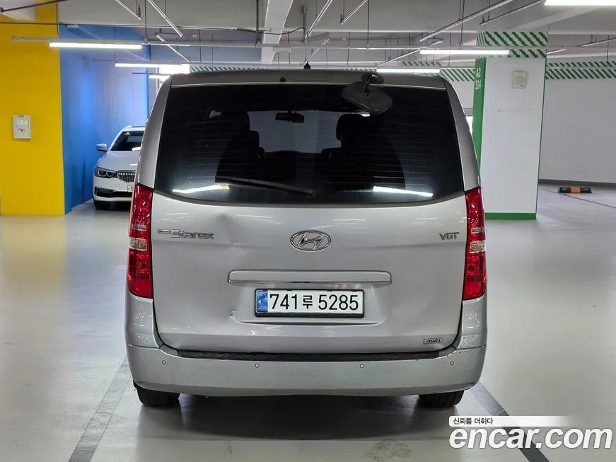 Hyundai Starex — фото 4