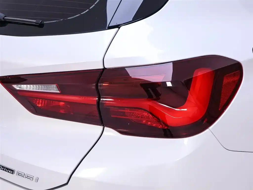 BMW X2 — фото 8