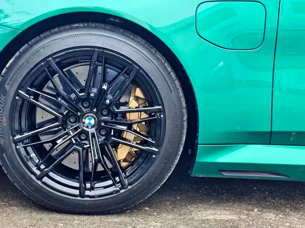 BMW M5 New Energy — фото 9