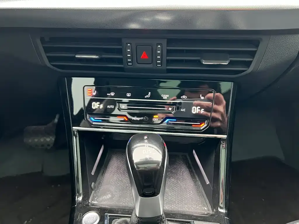 Volkswagen Passat — фото 9