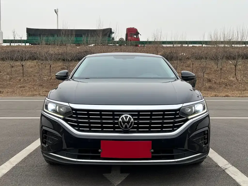 Volkswagen Passat — фото 3