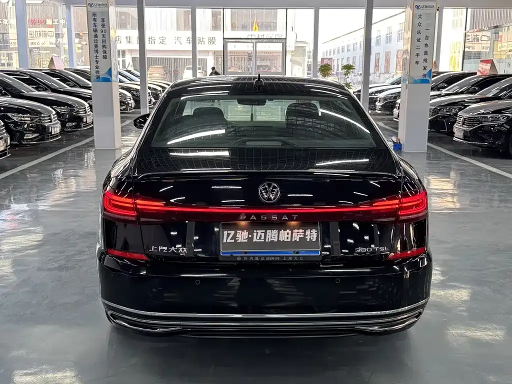 Volkswagen Passat — фото 2