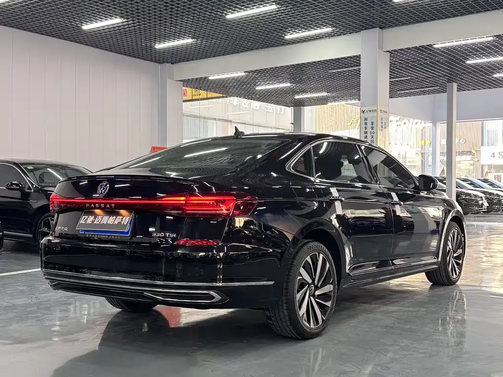 Volkswagen Passat — фото 3