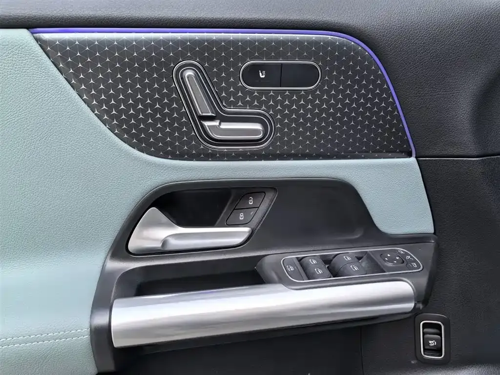 Mercedes-Benz EQA — фото 3