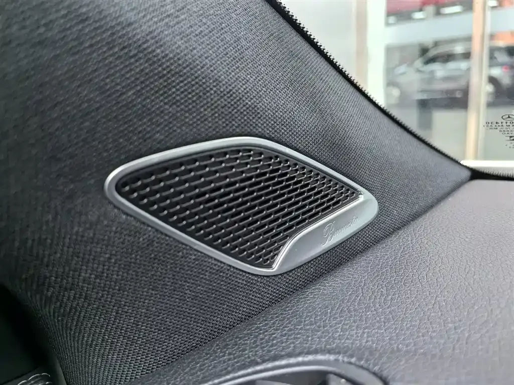 Mercedes-Benz EQA — фото 10
