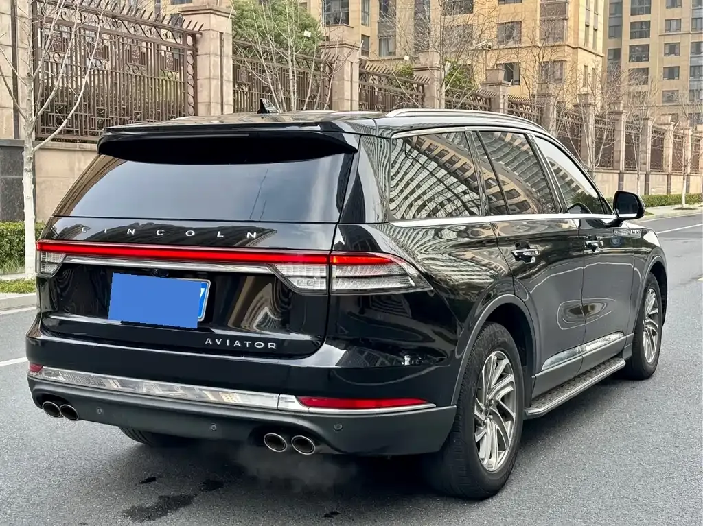 Lincoln Aviator — фото 5
