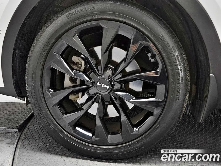 Kia Sorento — фото 8