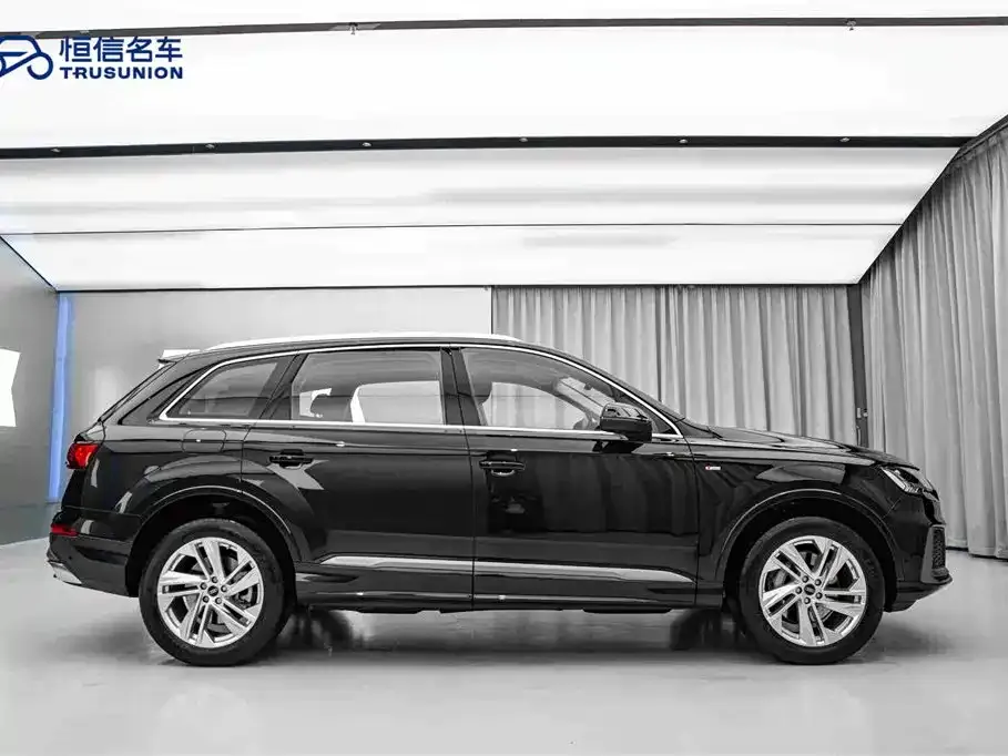 Audi Q7 — фото 5