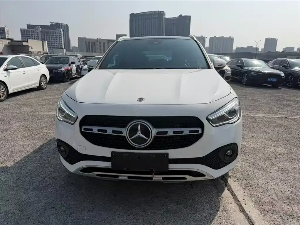 Mercedes-Benz GLA — фото 6