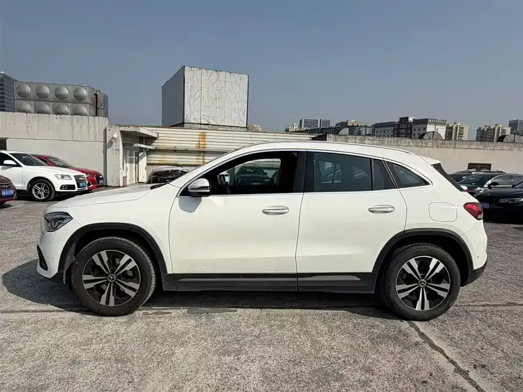 Mercedes-Benz GLA — фото 3