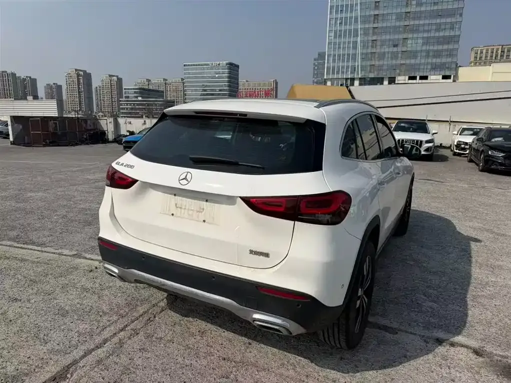 Mercedes-Benz GLA — фото 8