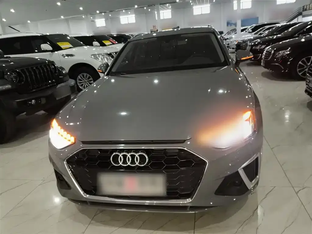 Audi A4 (Import) — фото 5