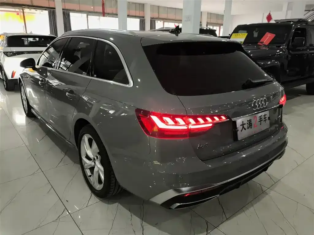 Audi A4 (Import) — фото 7