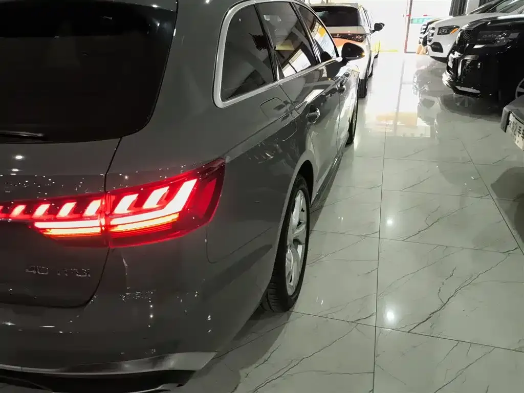 Audi A4 (Import) — фото 6