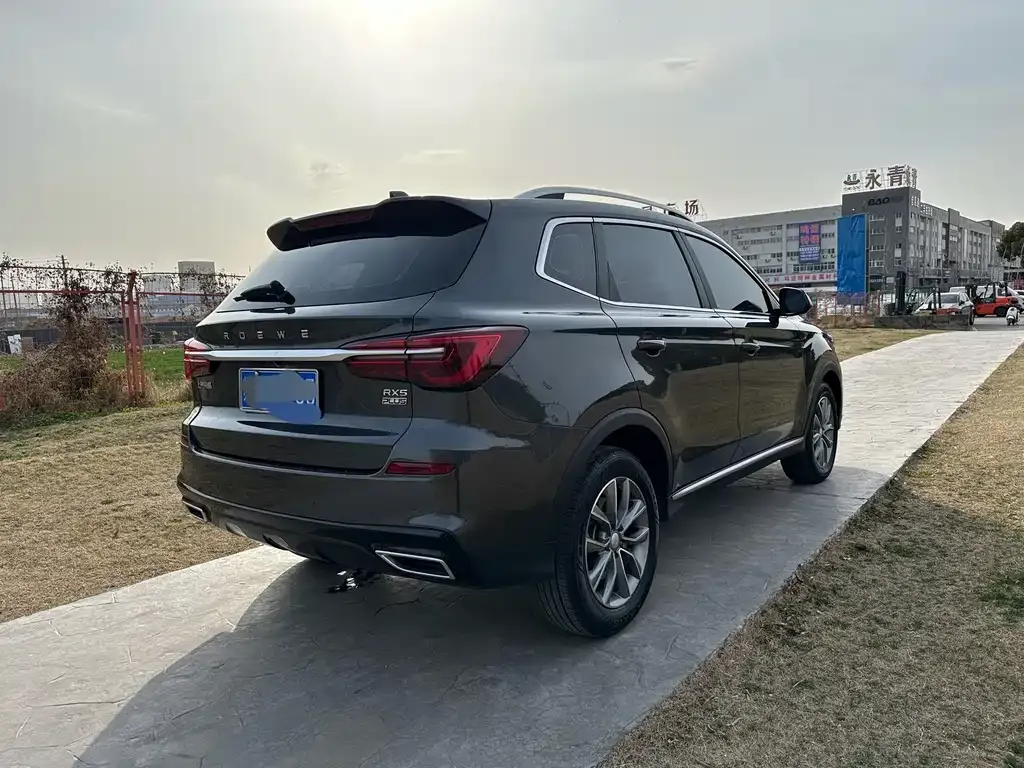 Roewe RX5 — фото 3