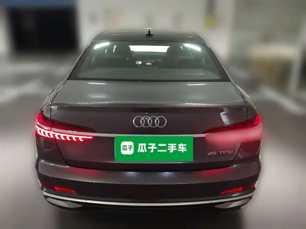 Audi A6L — фото 5