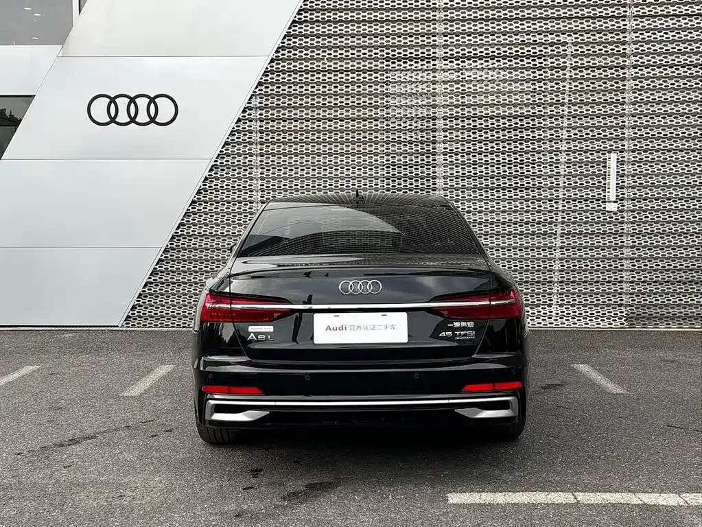 Audi A6L — фото 5
