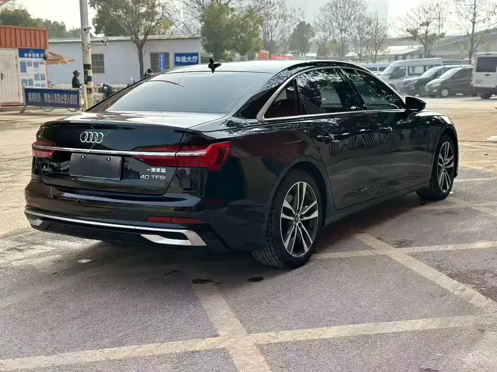 Audi A6L — фото 10