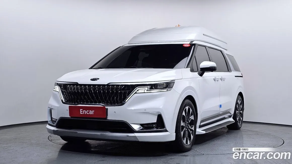 Kia Carnival — фото 1