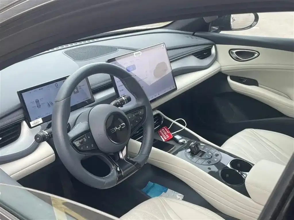 BYD Seal 06GT — фото 8