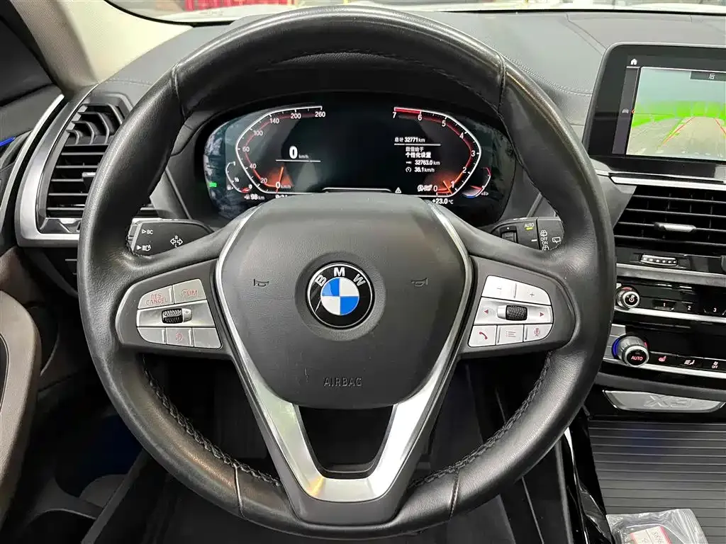 BMW X3 — фото 10