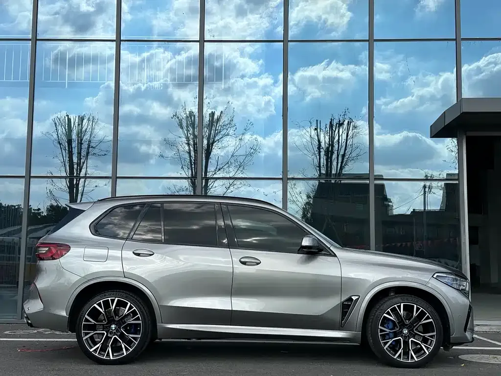 BMW X5 M — фото 10