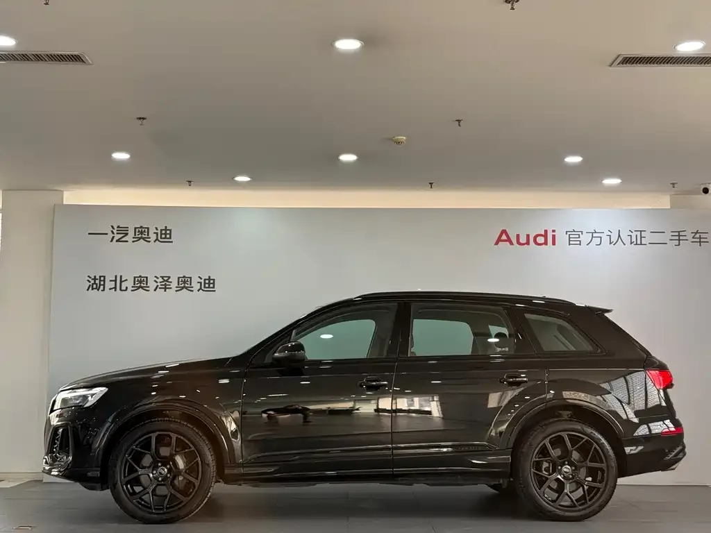 Audi Q7 — фото 2