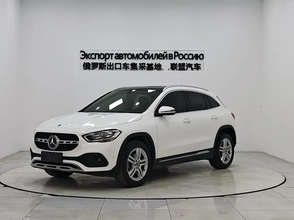 Mercedes-Benz GLA — фото 1