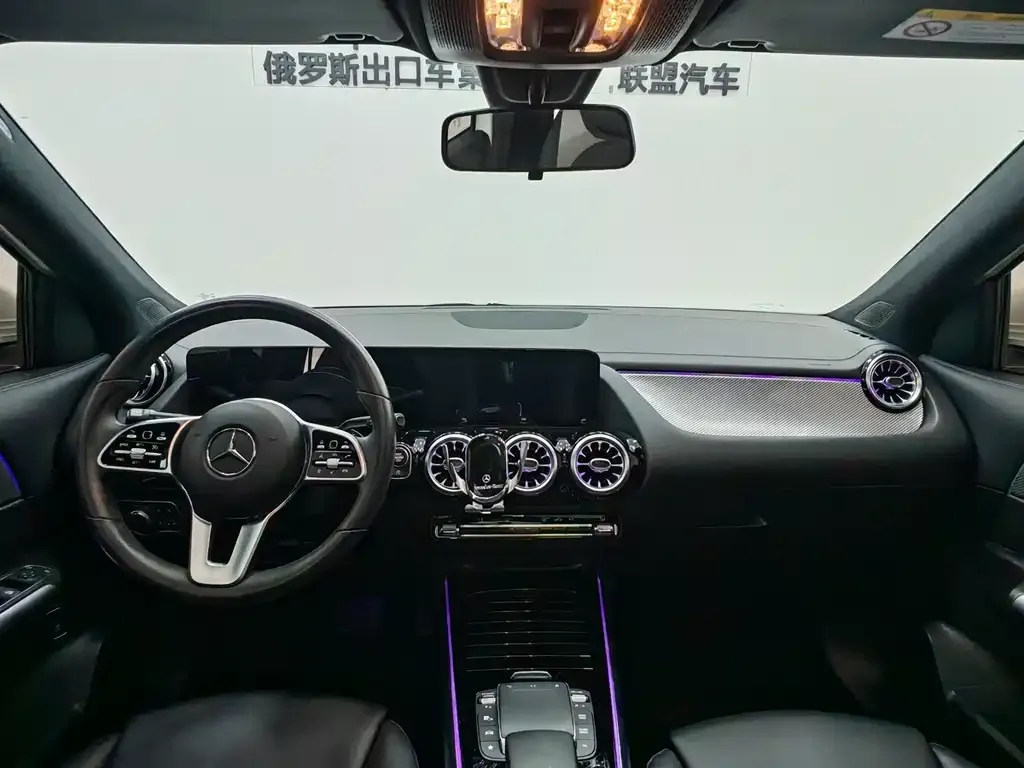 Mercedes-Benz GLA — фото 10
