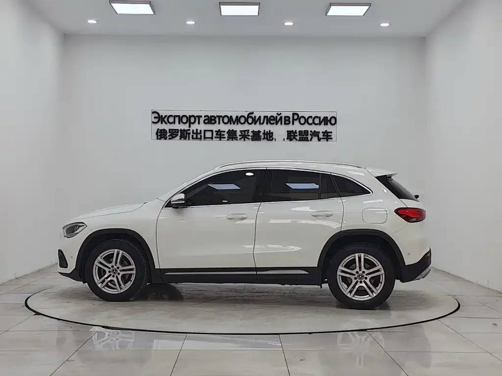 Mercedes-Benz GLA — фото 7