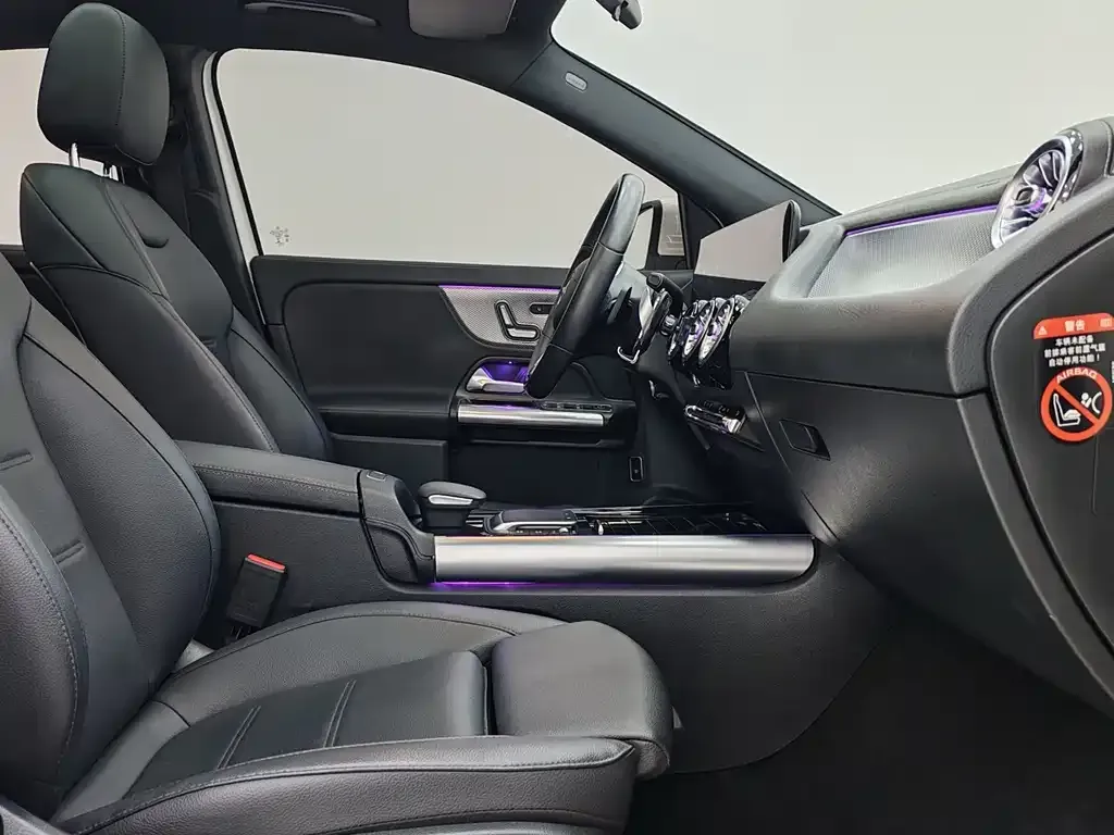 Mercedes-Benz GLA — фото 8