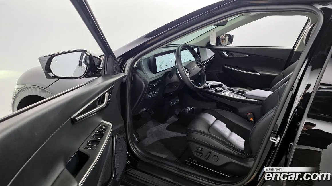 Kia EV6 — фото 8