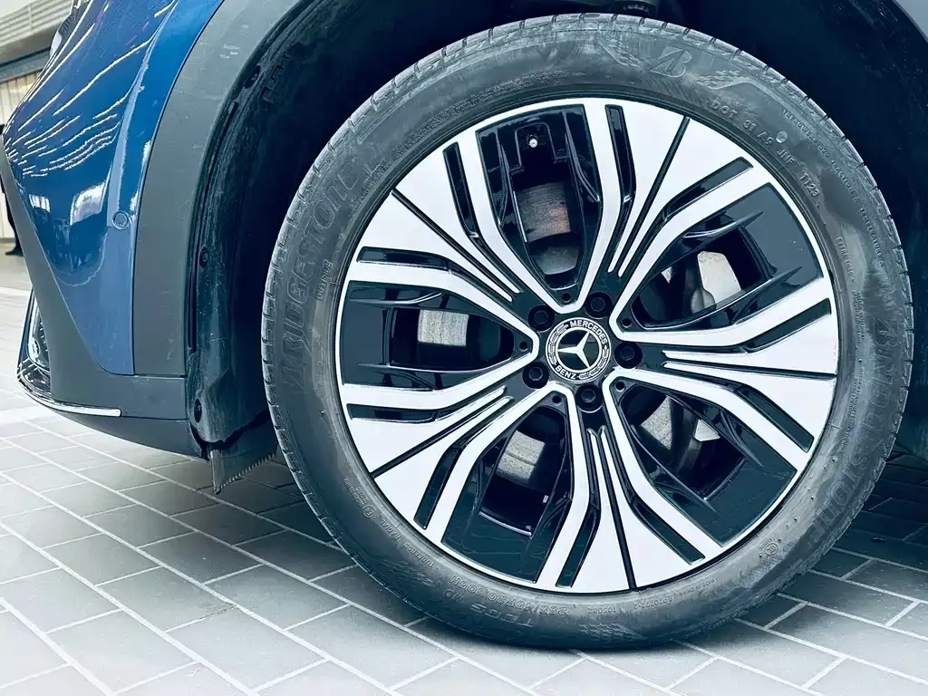 Mercedes-Benz EQE SUV — фото 9