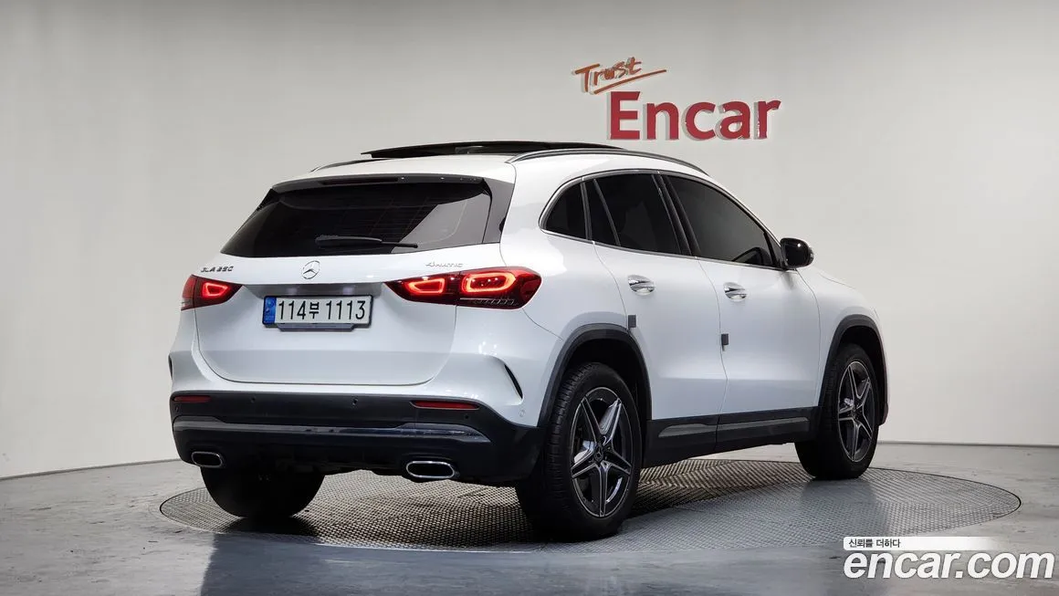 Mercedes-Benz GLA-Class — фото 10