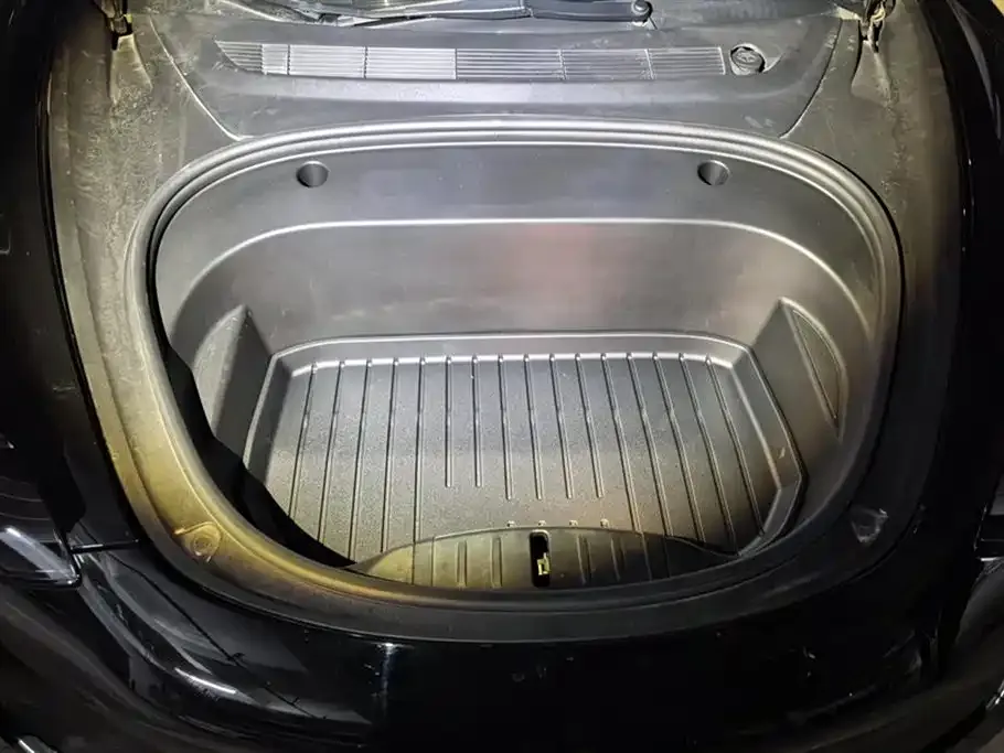 Tesla Model 3 — фото 2