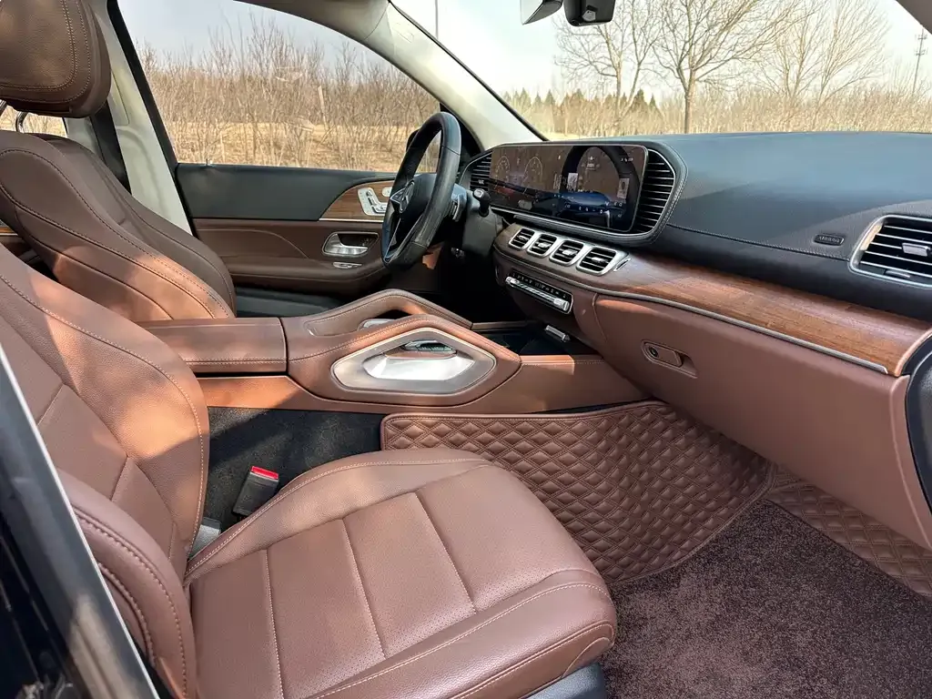 Mercedes-Benz GLE — фото 10