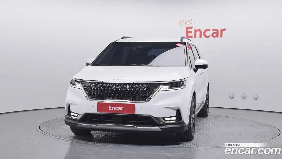 Kia Carnival — фото 6