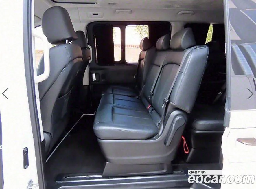 Hyundai Staria — фото 2