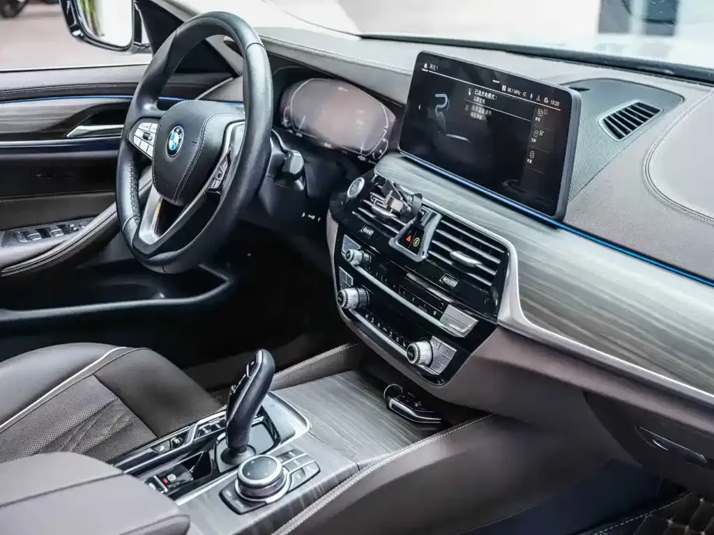 BMW 5 Series New Energy — фото 8