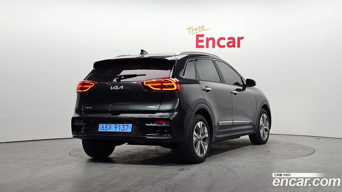 Kia Niro — фото 5