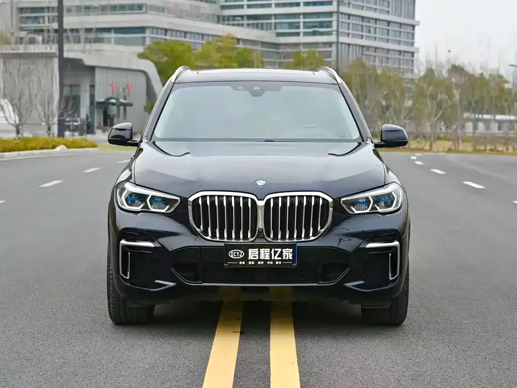BMW X5 — фото 7