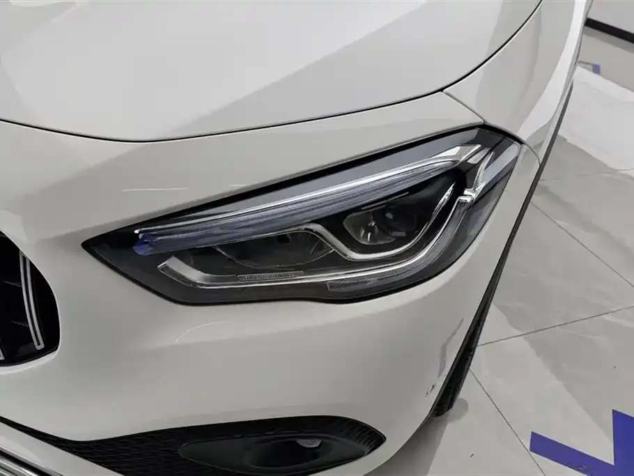 Mercedes-Benz GLA — фото 8