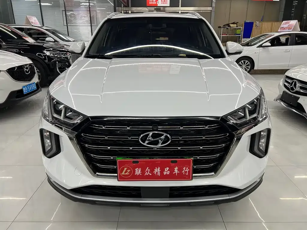Hyundai Tucson — фото 1