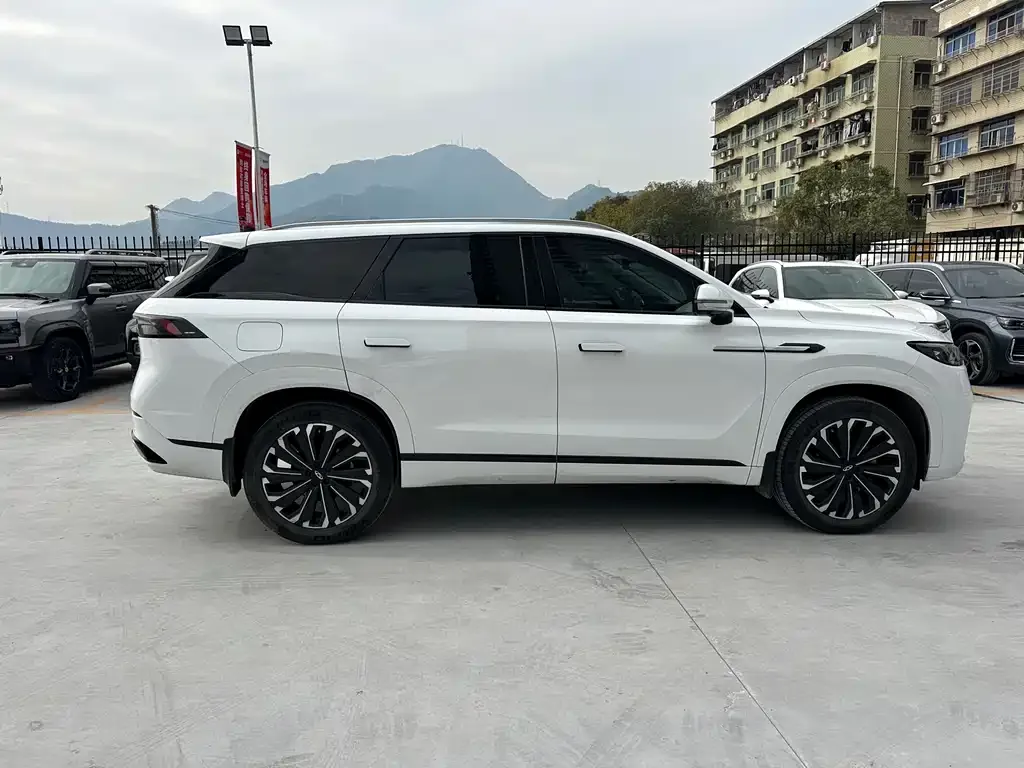 Chery Tiggo 9 — фото 8