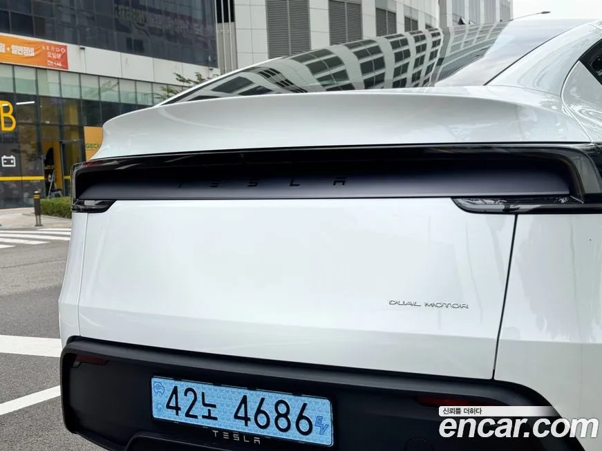 Tesla Model Y — фото 3