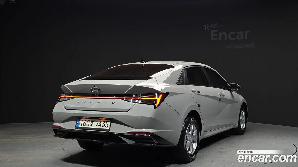 Hyundai AVANTE — фото 4